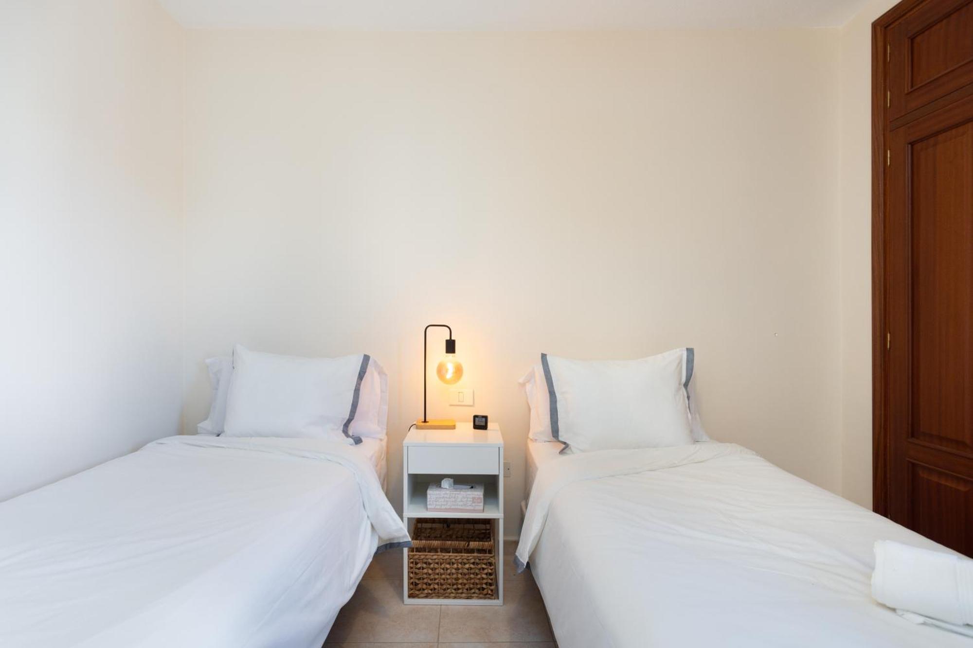 Home2Book Design & Luminous Apt Santa Cruz Center المظهر الخارجي الصورة